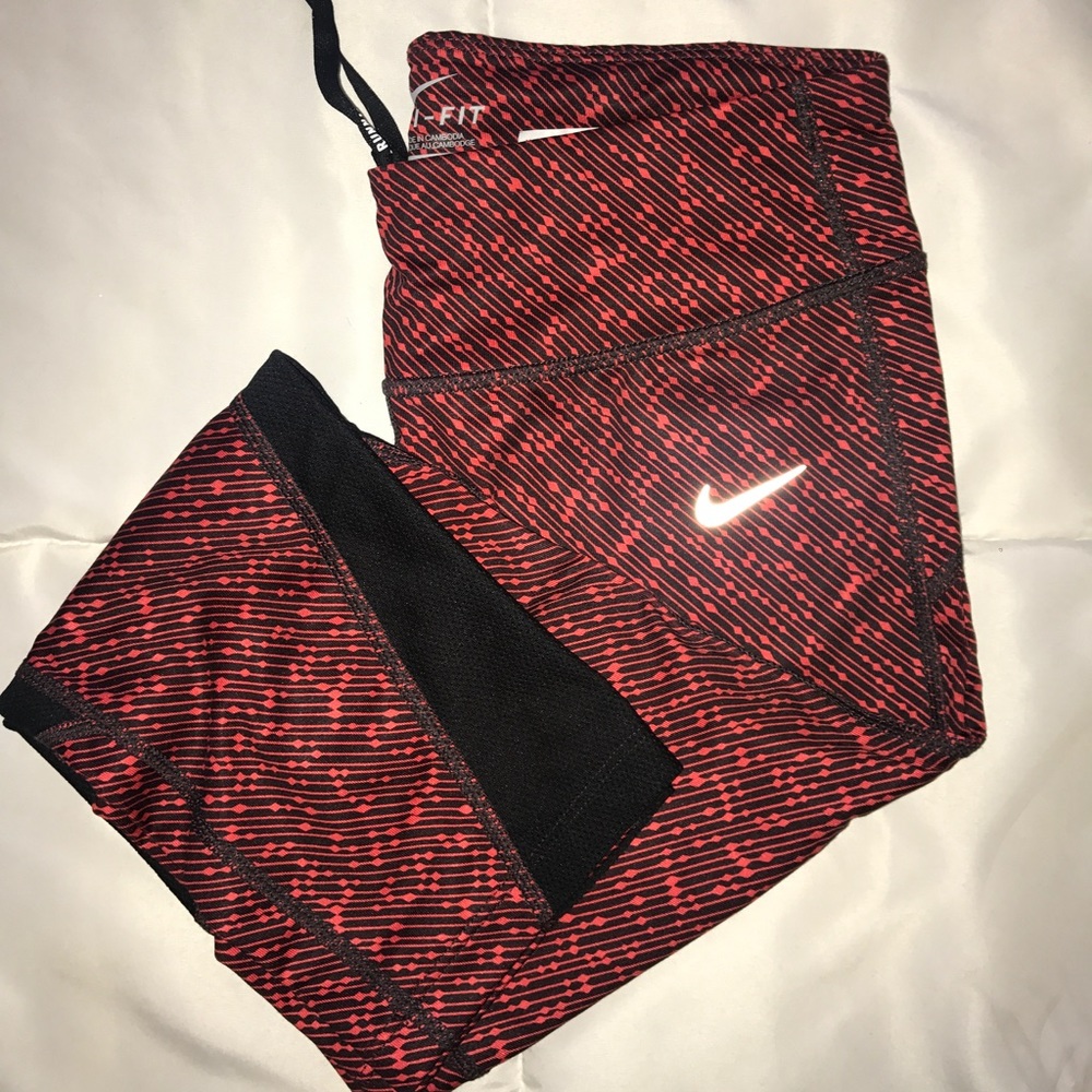 Nike crop leggings